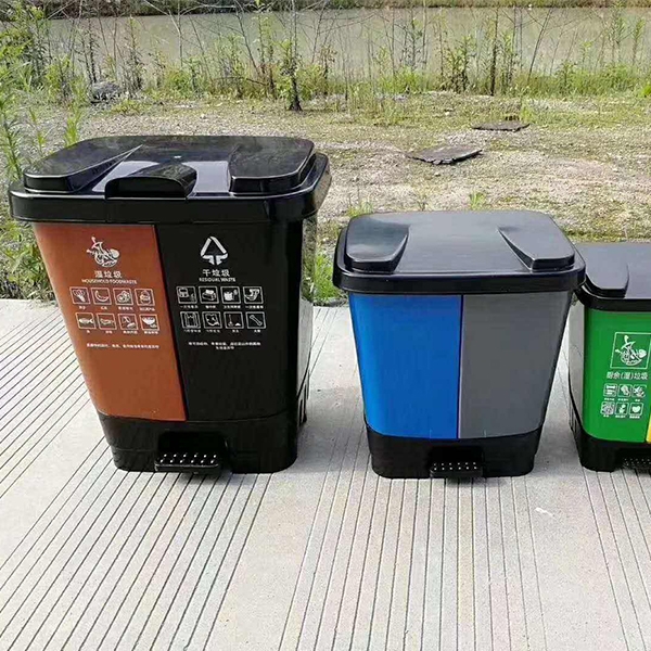 戶外分類垃（lā）圾桶價格