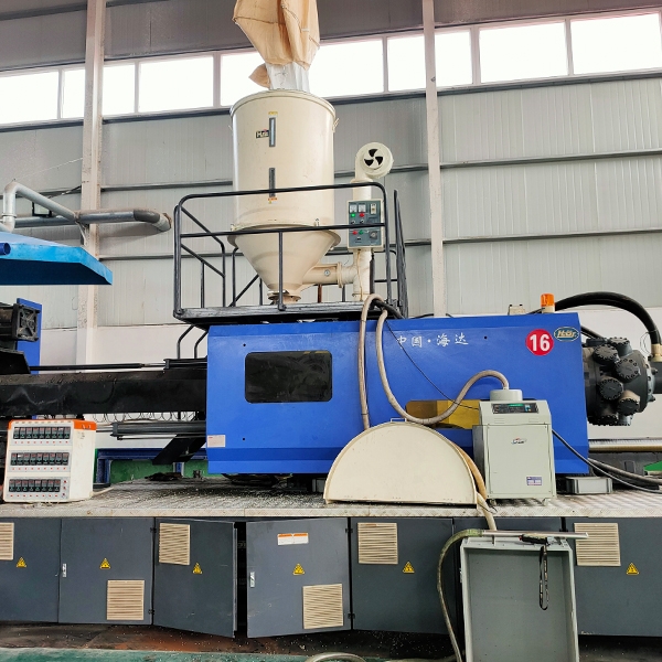 戶（hù）外環保（bǎo）垃圾桶